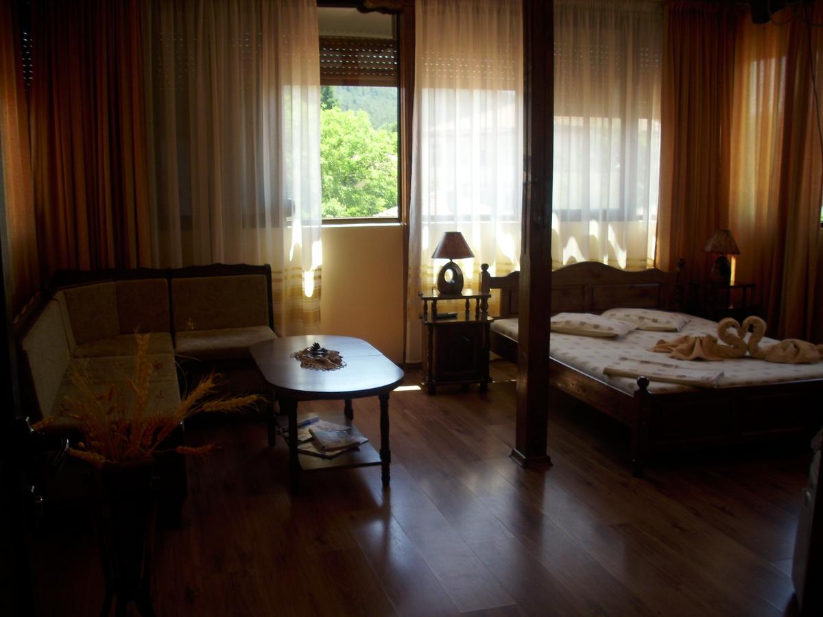 Hotel Ambrozia Kotel Extérieur photo